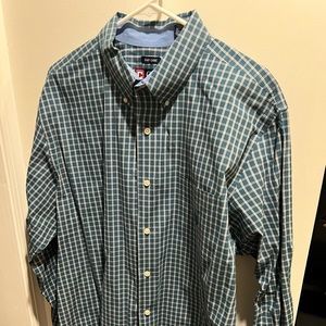 Very nice turquoise & white plaid mens business casual shirt.
